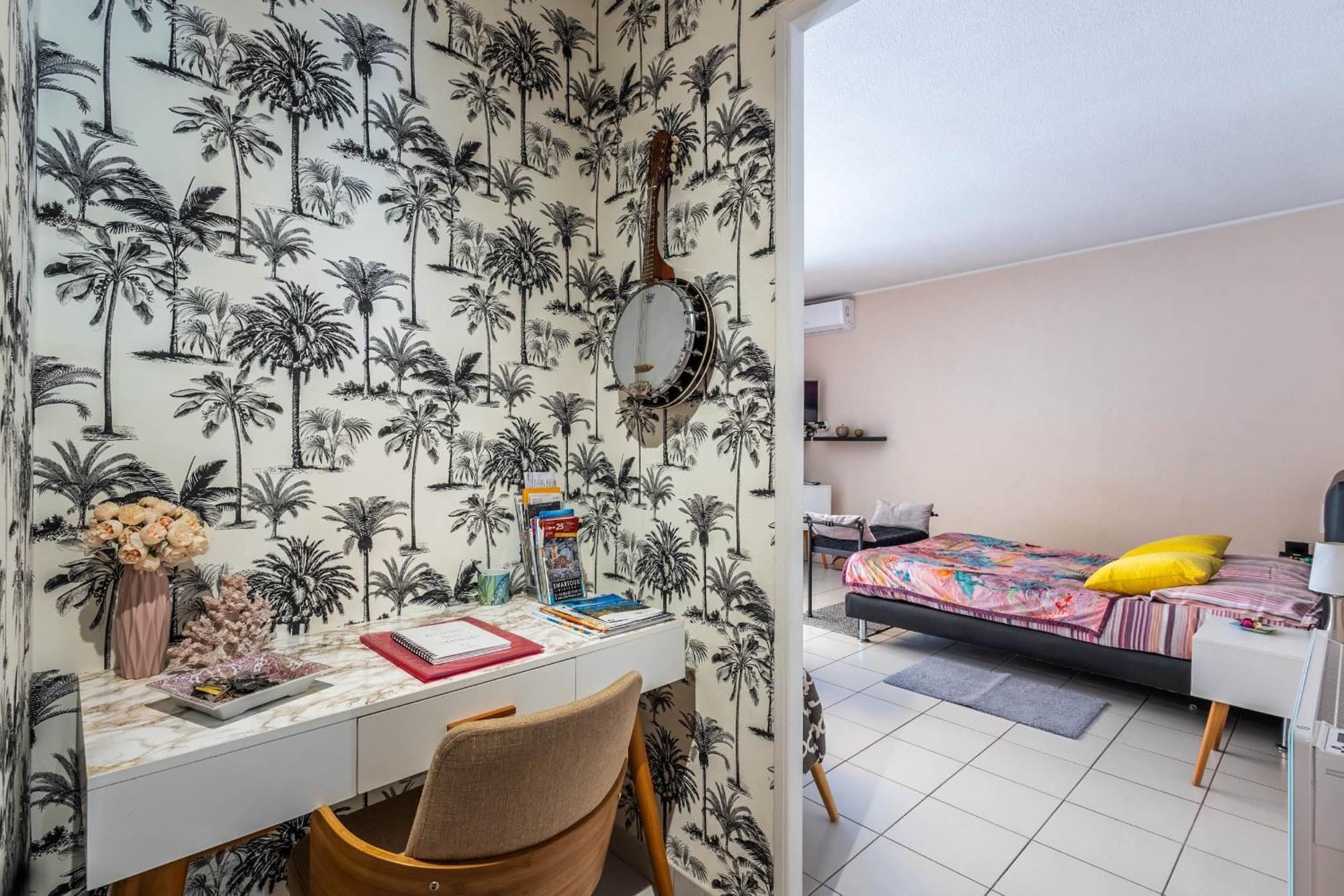 Mon Appart Avec Terrasse Et Piscine Roquebrune-Cap-Martin Exterior photo